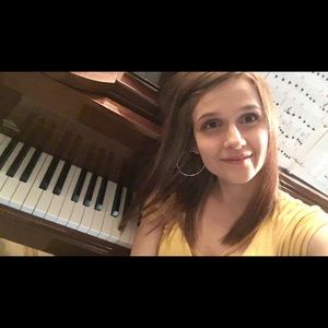 Meet your Posher, Marisa